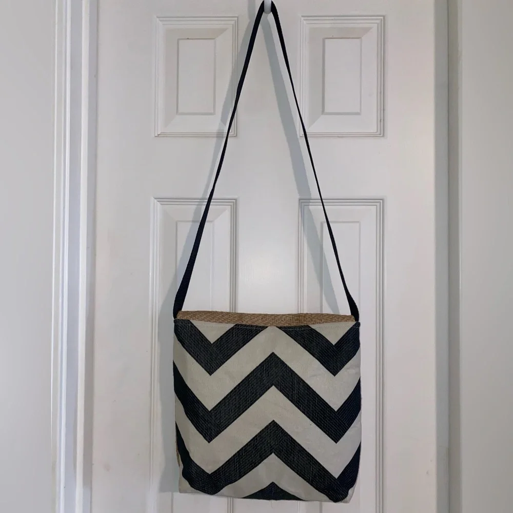 Repurposed‎ Burlap Sack Women's Satchel